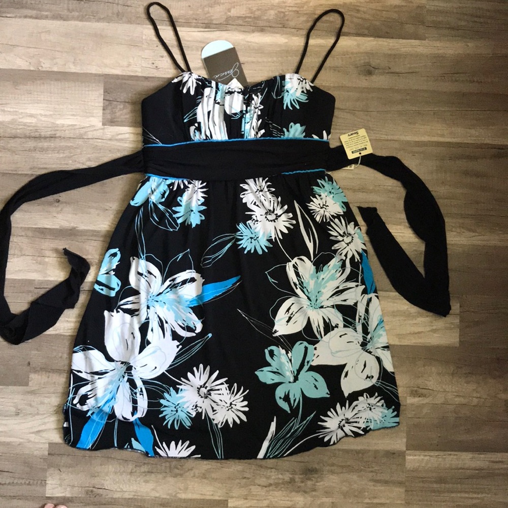 Jessica Summer Floral Dress Sz 6 NWT